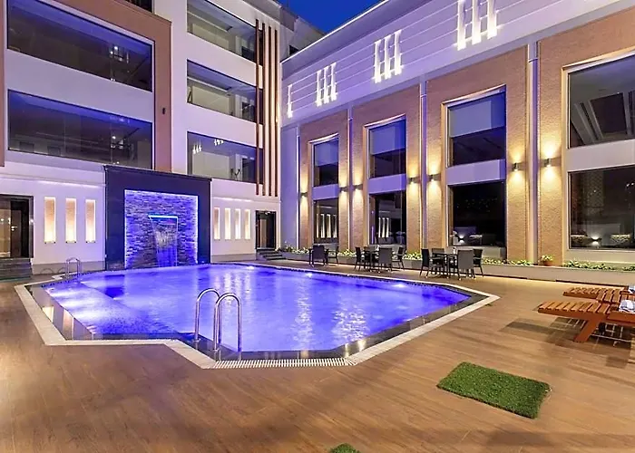 Hotel Grand 4*