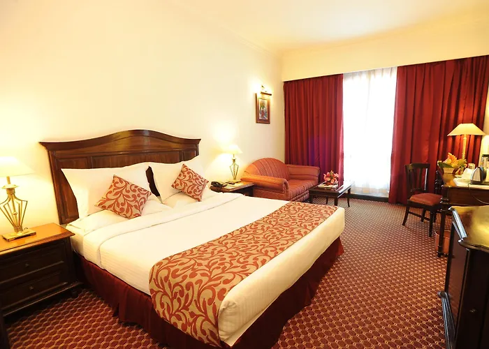 Grand 4* Катманду